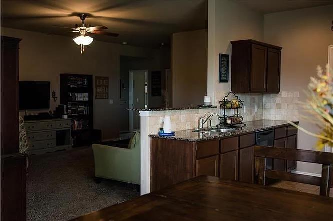 2921 Thompson Farm Lane Property Photo 6