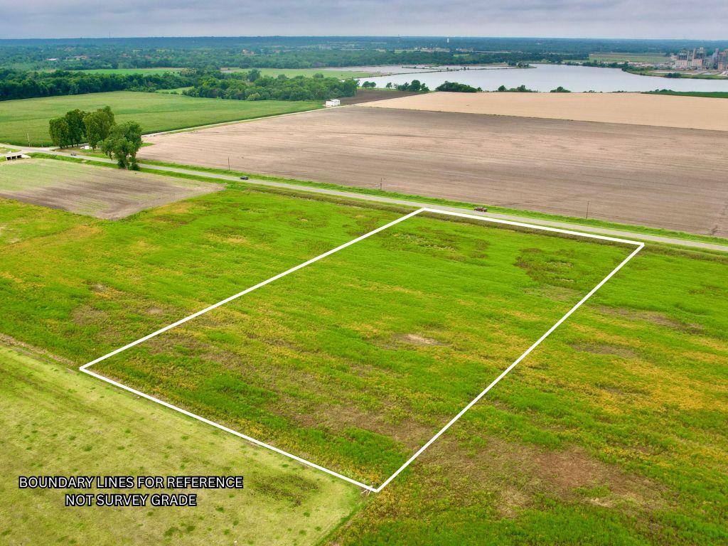 0005 N Harrah Road Property Photo 1