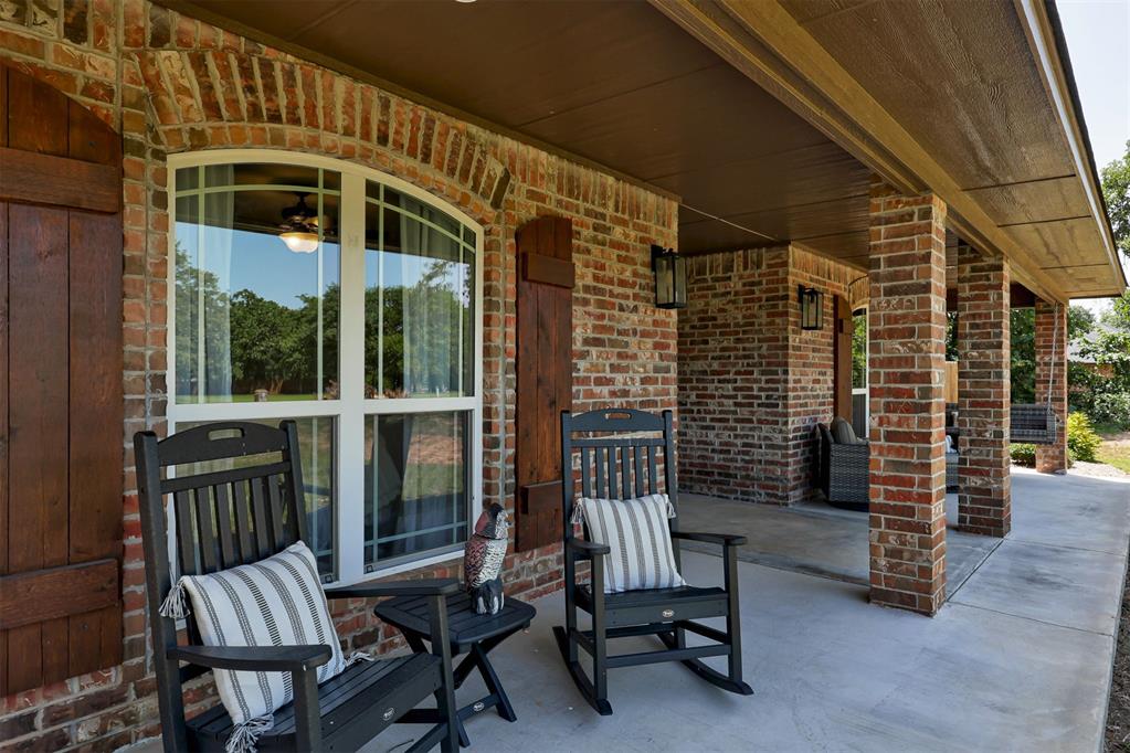 9100 Megans Way Property Photo 3