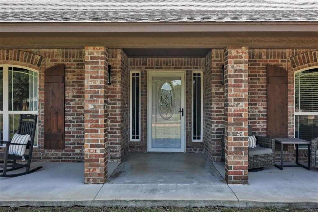9100 Megans Way Property Photo 4