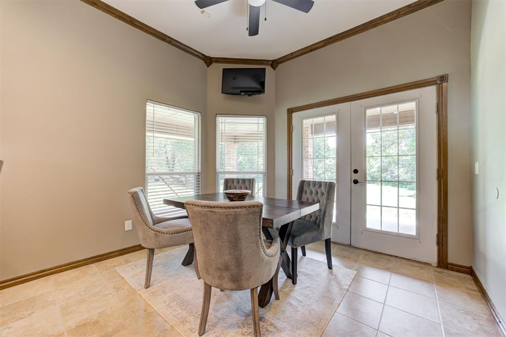 9100 Megans Way Property Photo 10