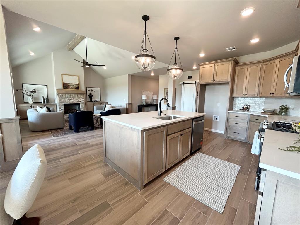 2029 Aminas Way Property Photo 2