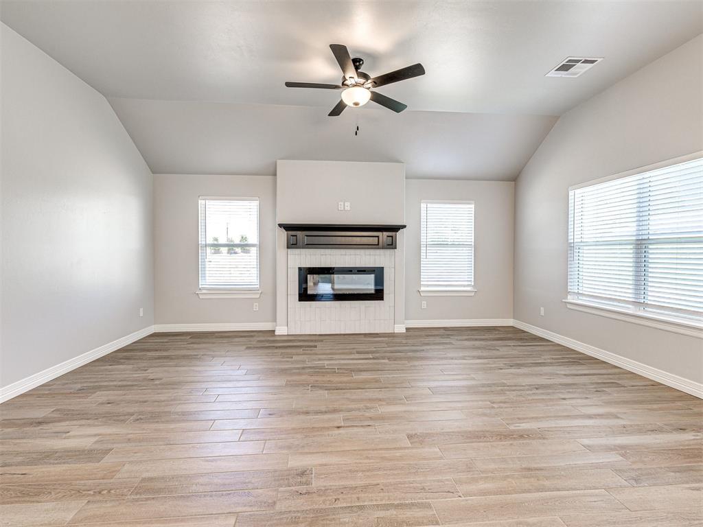 7712 Three Woods Lane Property Photo 11