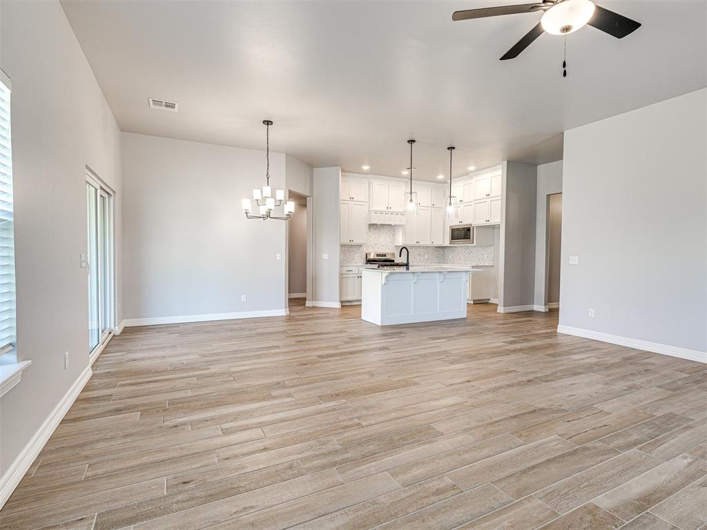 7712 Three Woods Lane Property Photo 14