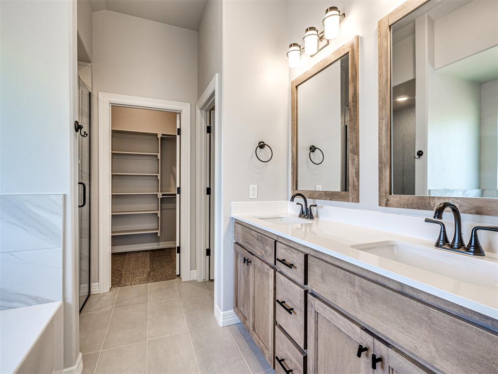 7712 Three Woods Lane Property Photo 20