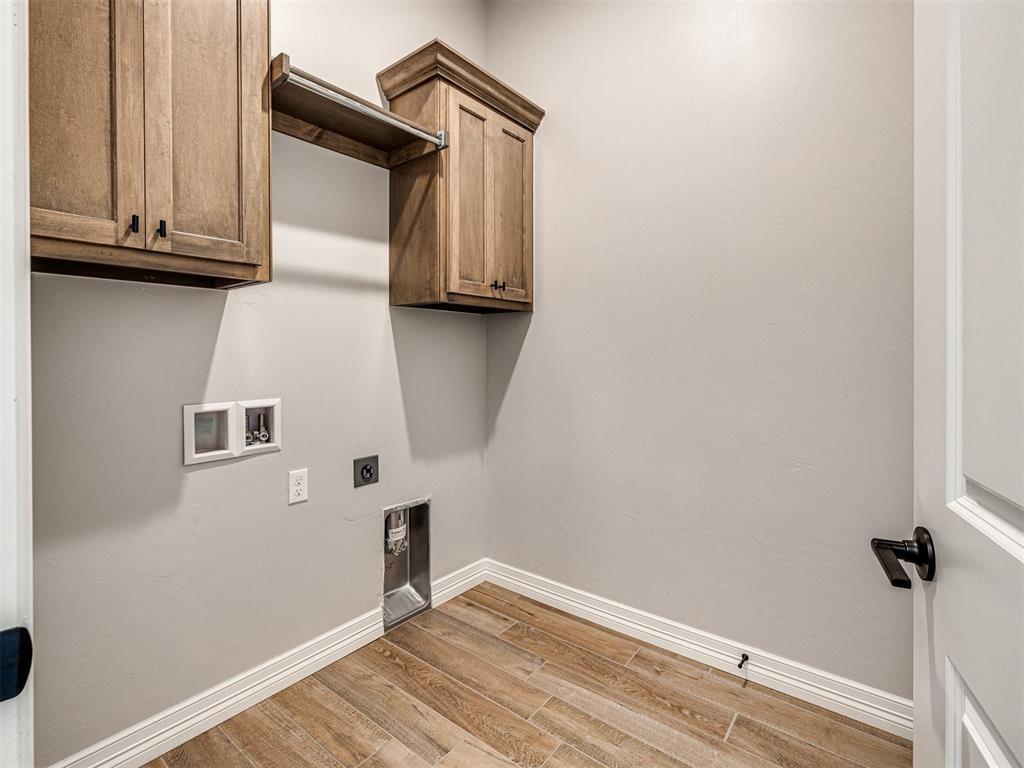 7712 Three Woods Lane Property Photo 34