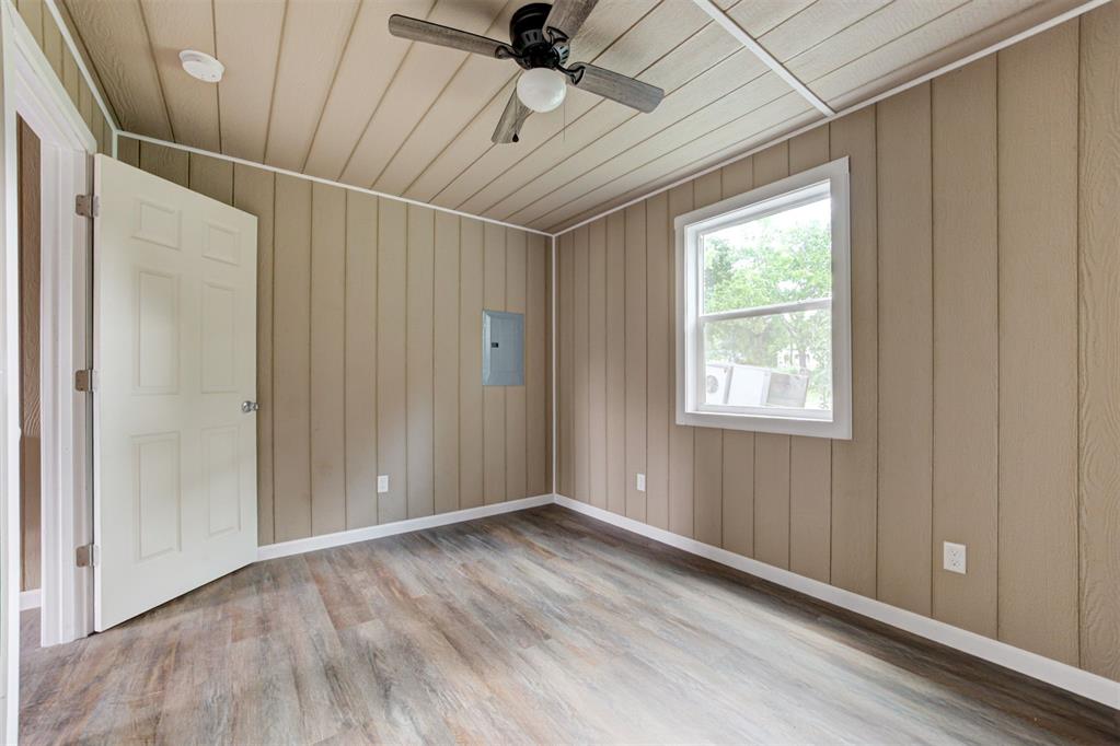 1313 Boren Boulevard Property Photo 19
