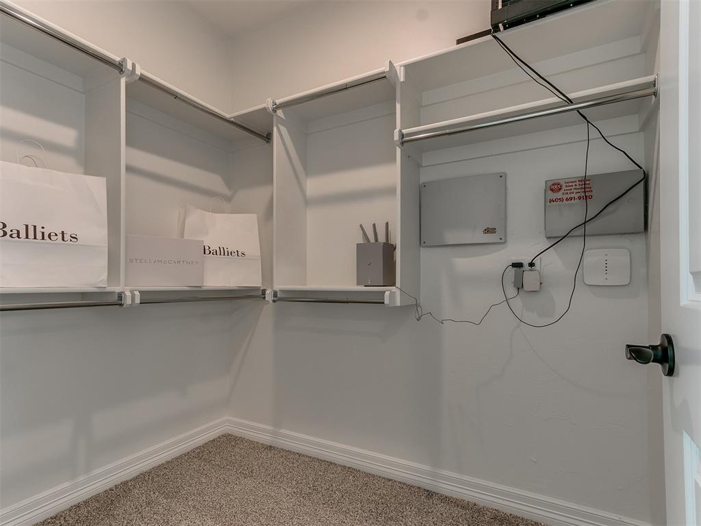 7717 Woods Edge Way Property Photo 27