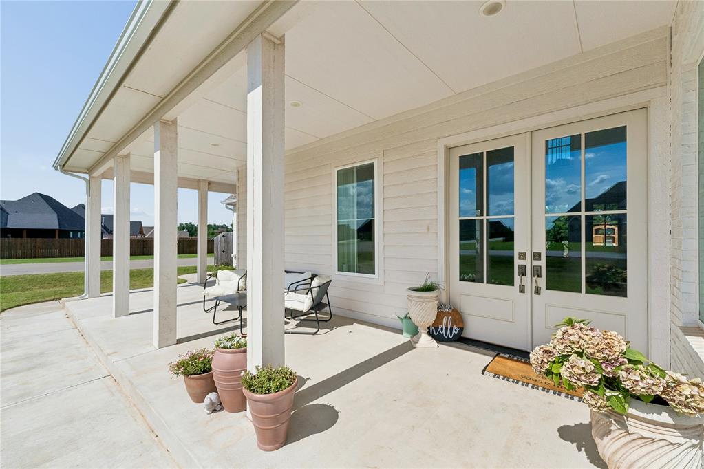 1006 Dorsi Way Property Photo 5