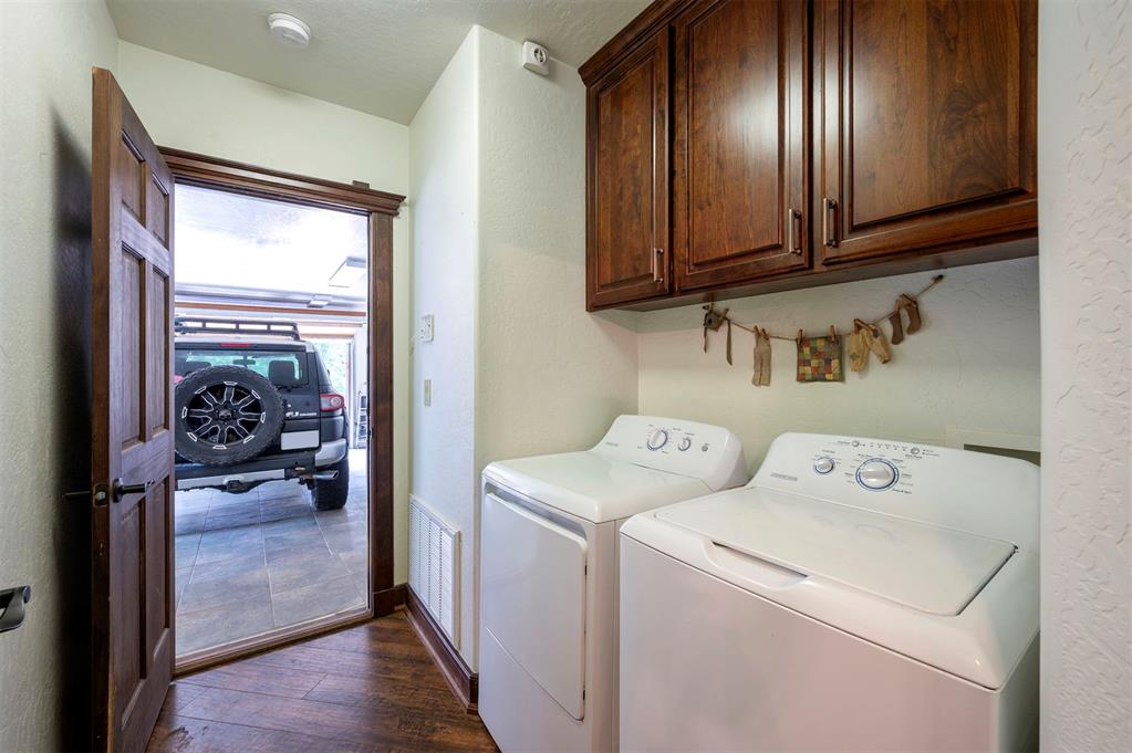 100 Woodbridge Cove Property Photo 19