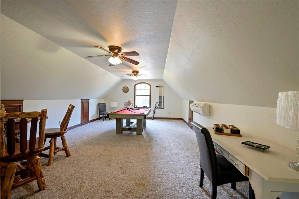 100 Woodbridge Cove Property Photo 20