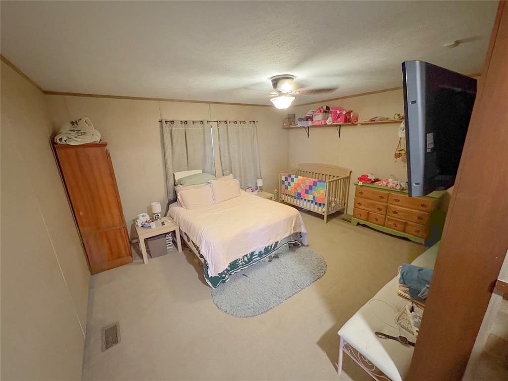 6900 Winchester Drive Property Photo 8
