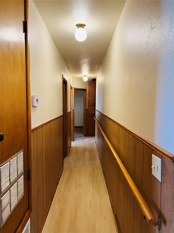 211 N Park Road Property Photo 9