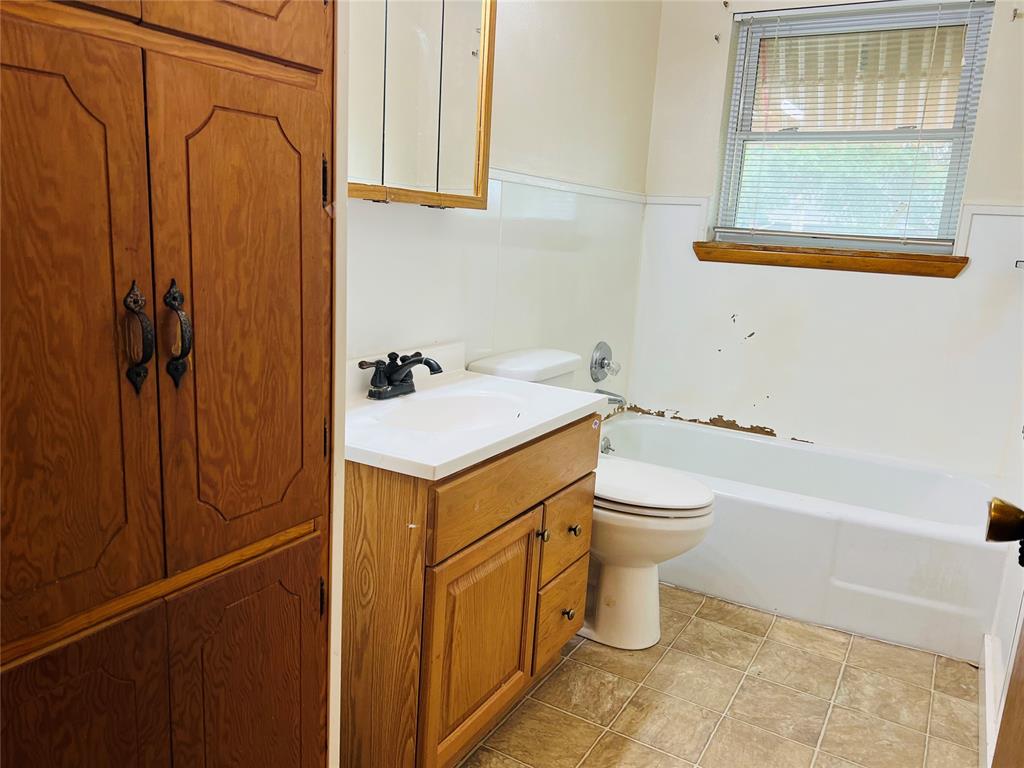 211 N Park Road Property Photo 16
