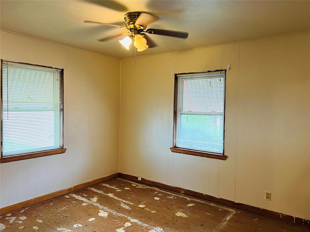 211 N Park Road Property Photo 17