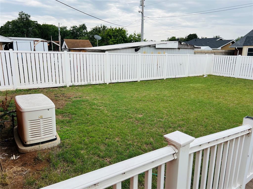 211 N Park Road Property Photo 29