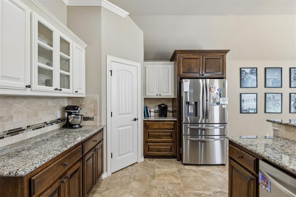 15925 Burkett Circle Property Photo 16