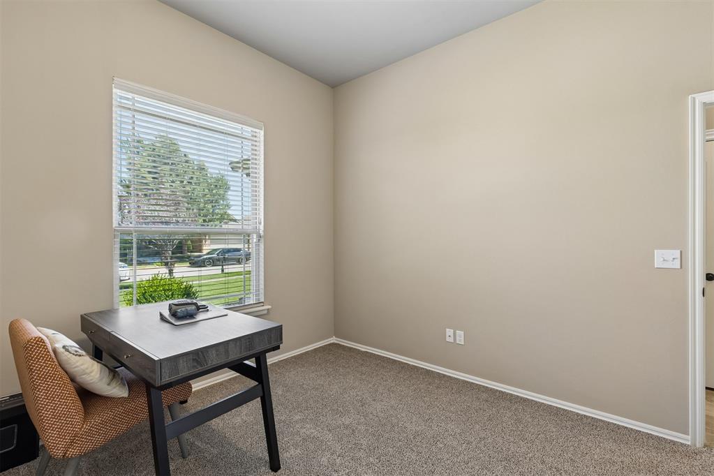 15925 Burkett Circle Property Photo 34