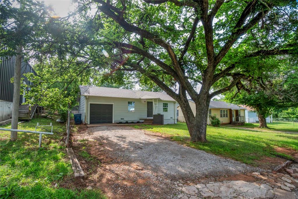 100 S Iowa Avenue Property Photo 2