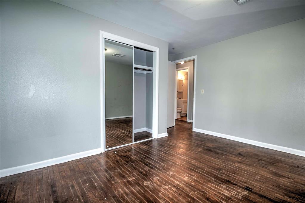 100 S Iowa Avenue Property Photo 8
