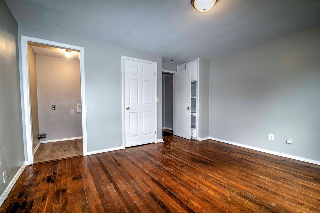 100 S Iowa Avenue Property Photo 13