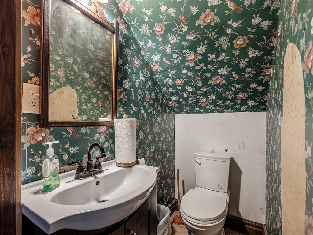 1016 W Warner Avenue Property Photo 22