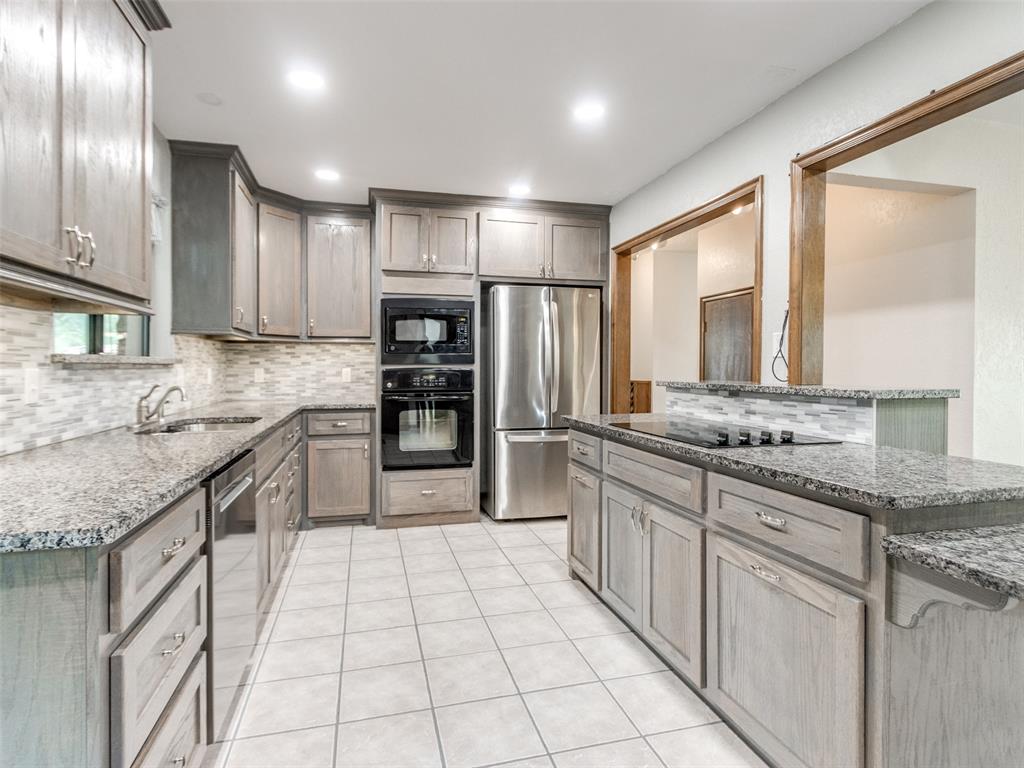14055 Hummingbird Drive Property Photo 37