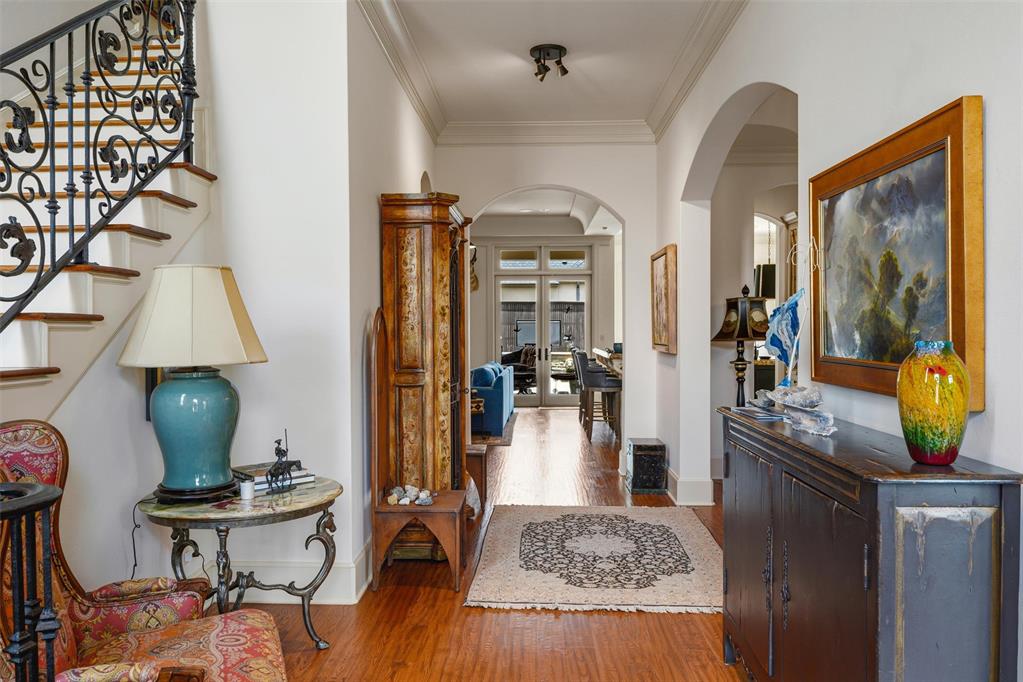 1703 Windsor Place Property Photo 7