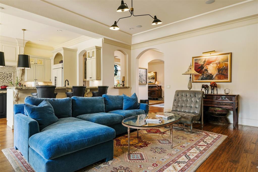 1703 Windsor Place Property Photo 13