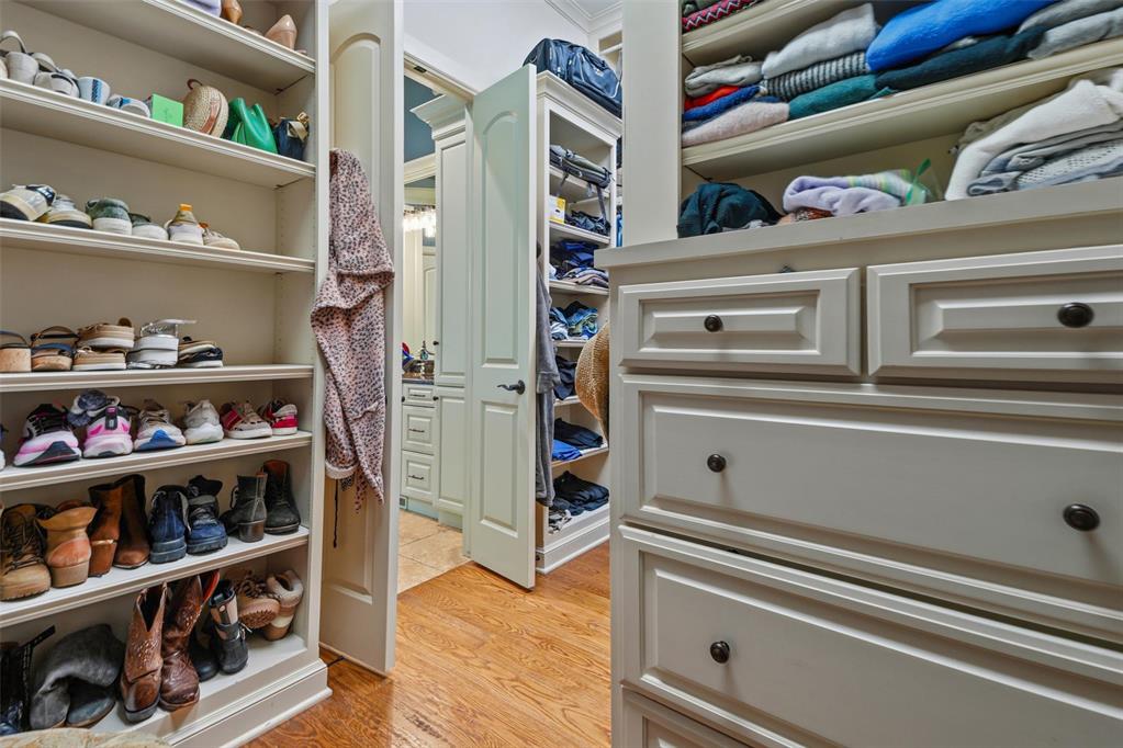1703 Windsor Place Property Photo 28