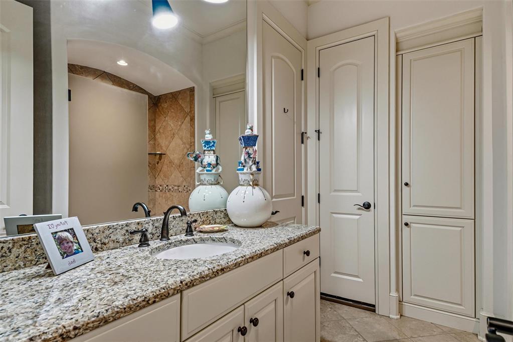 1703 Windsor Place Property Photo 33