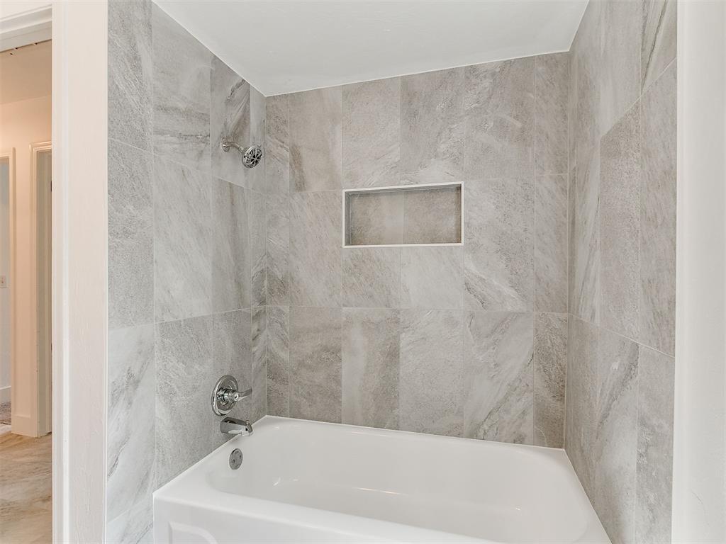 2401 Appleway Street Property Photo 27