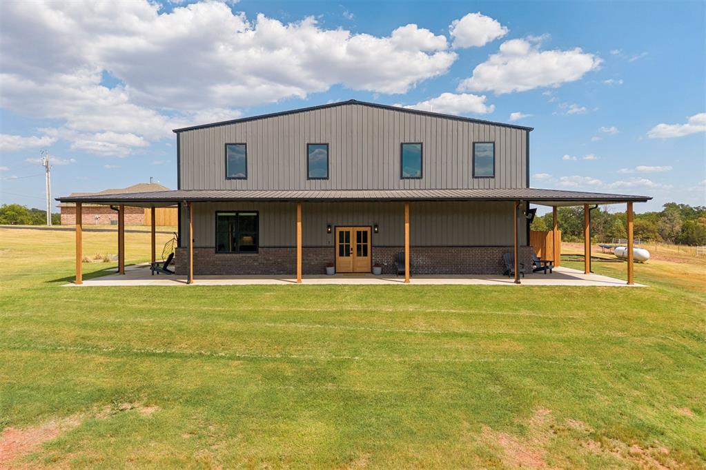 17210 E Coffee Creek Road Property Photo 2