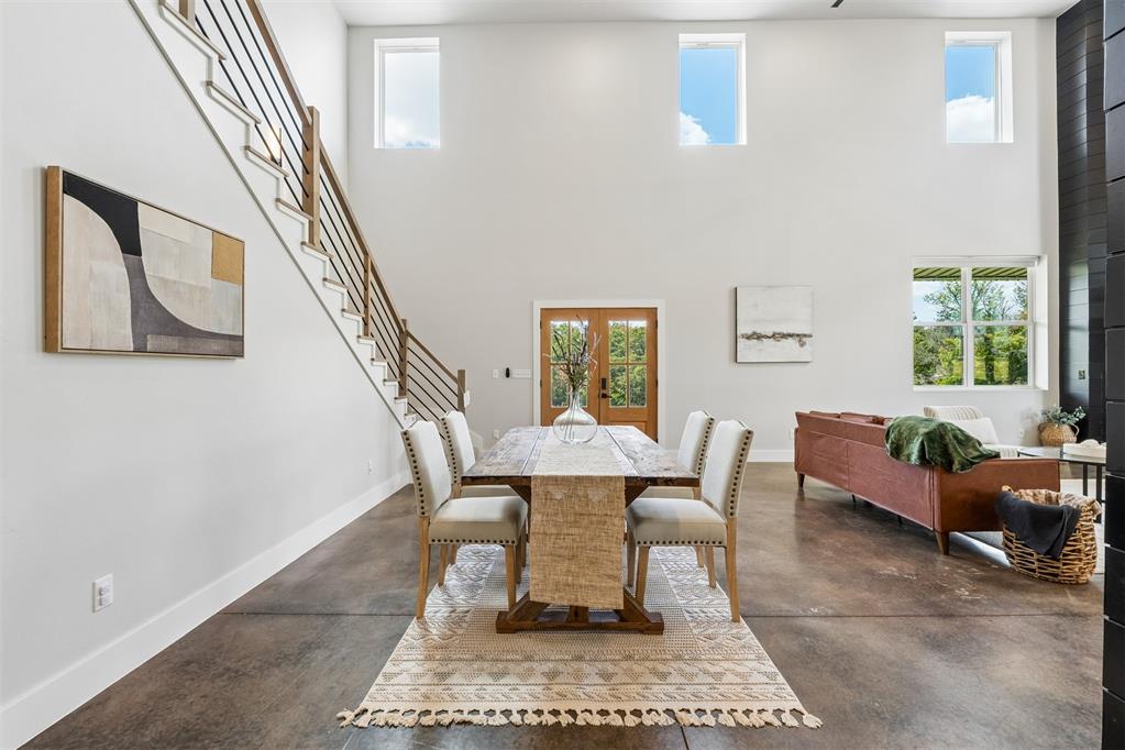 17210 E Coffee Creek Road Property Photo 15