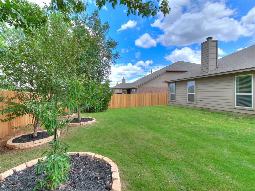 11233 Nw 97th Street Property Photo 43