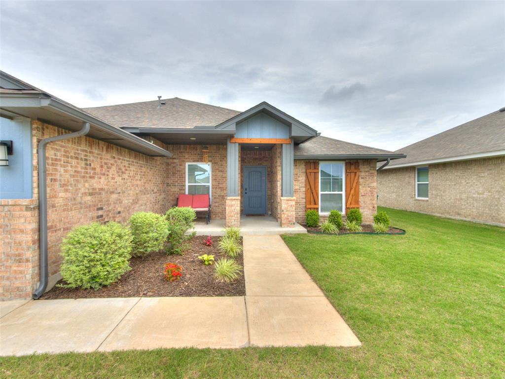 1009 Blackjack Creek Drive Property Photo 4