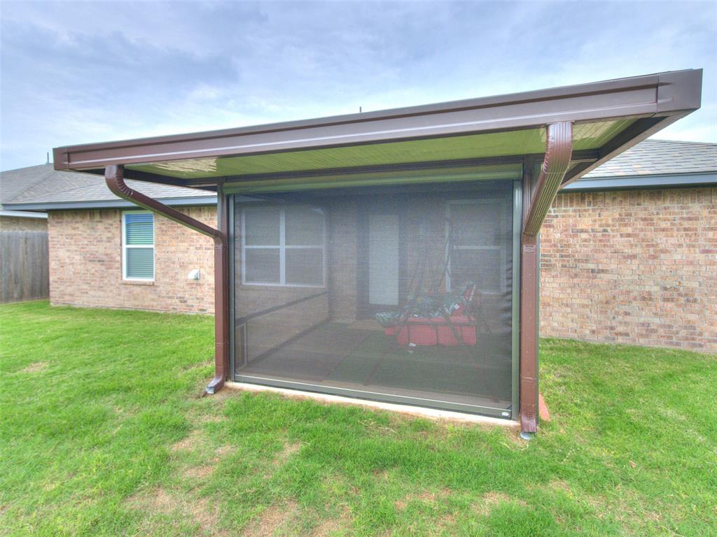 1009 Blackjack Creek Drive Property Photo 6