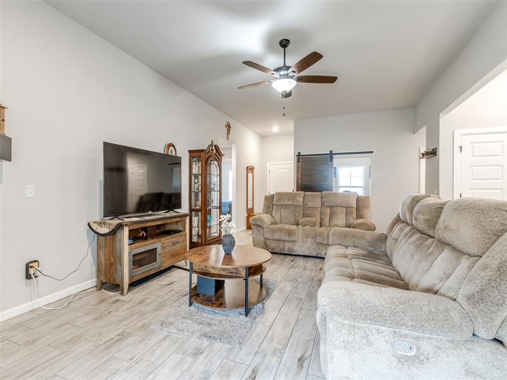 1009 Blackjack Creek Drive Property Photo 12