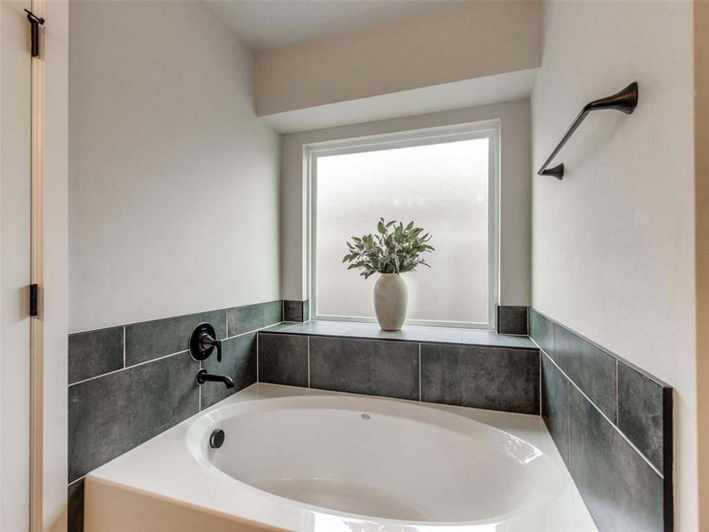 1009 Blackjack Creek Drive Property Photo 30