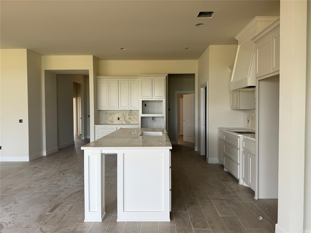 16808 Picasso Drive Property Photo 6