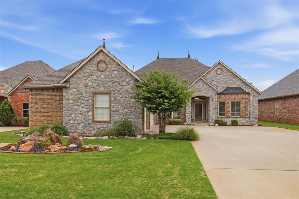 12508 Chateaux Road Property Photo 1