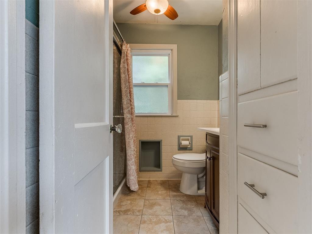 4613 N Hamilton Drive Property Photo 25