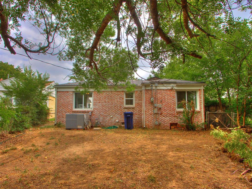 4613 N Hamilton Drive Property Photo 32