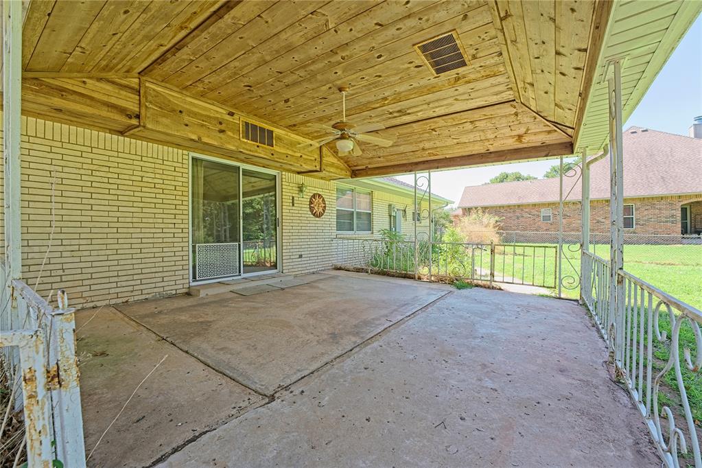 985 N Hampton Road Property Photo 5