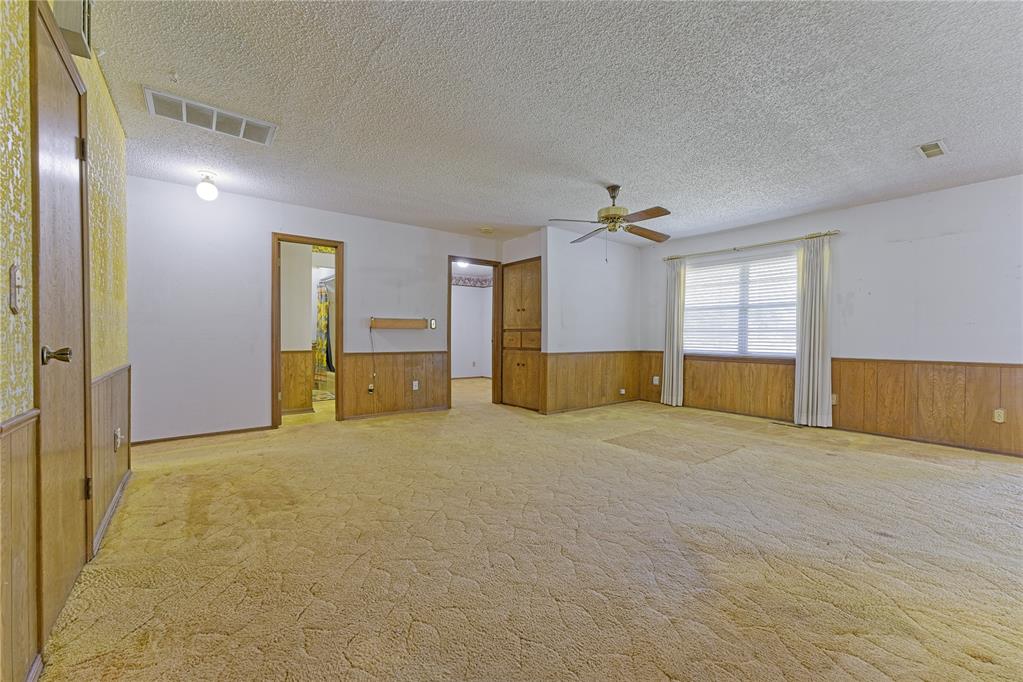 985 N Hampton Road Property Photo 12