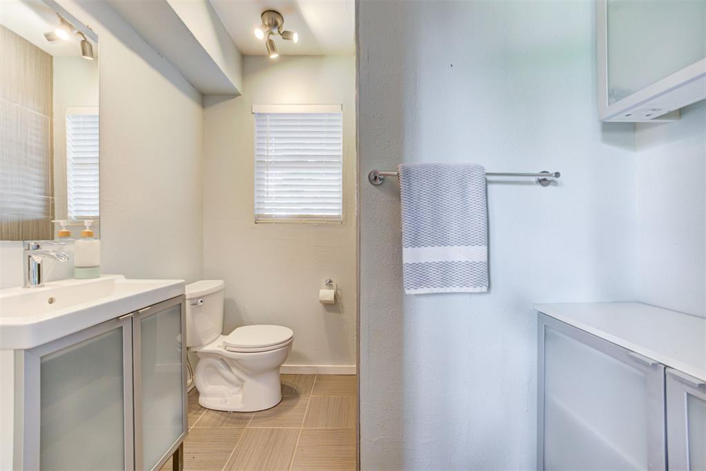 2105 Nw 59th Place Property Photo 24