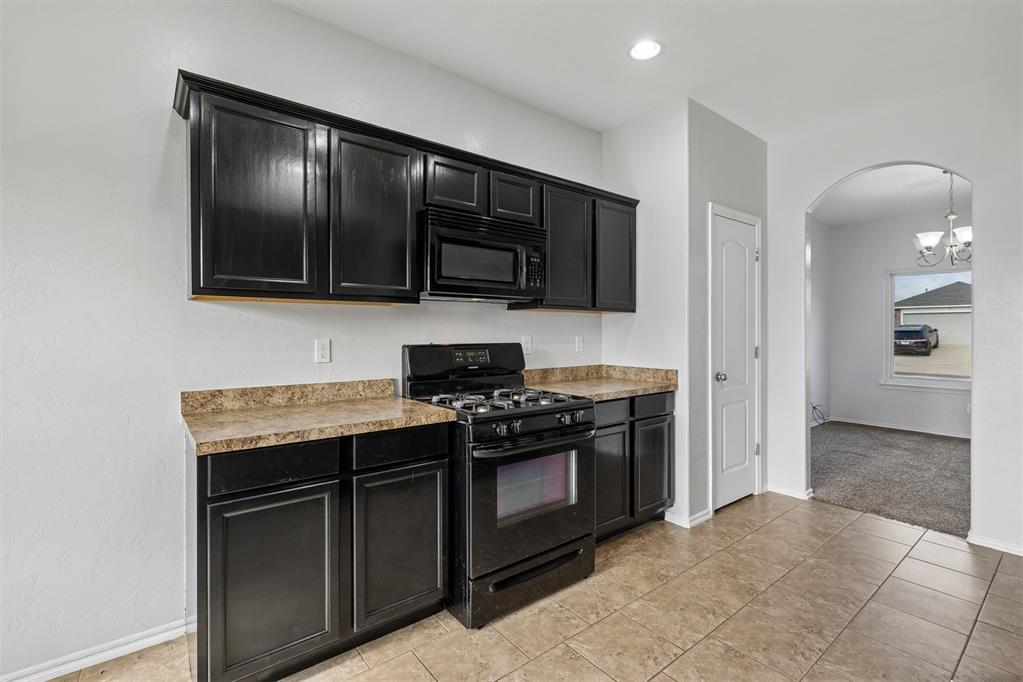 2812 Sunberry Way Property Photo 16