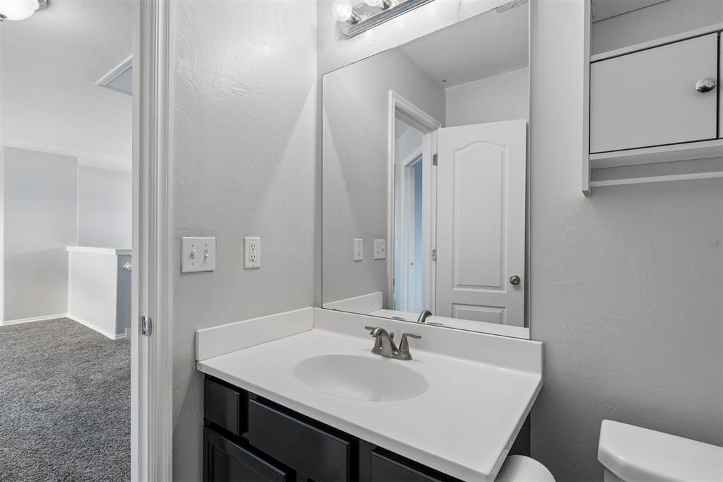 2812 Sunberry Way Property Photo 32