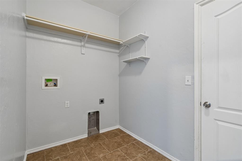 2812 Sunberry Way Property Photo 39