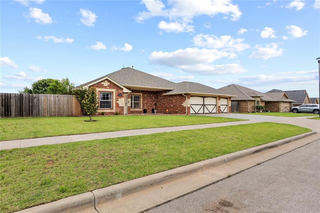 2209 Stratta Drive Property Photo 35